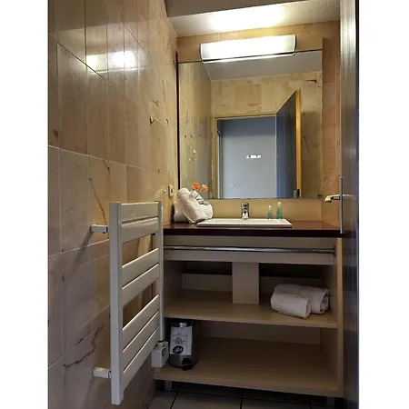 Sunny Duplex For 4 *